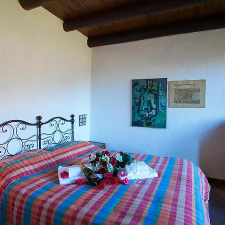 Villa Veglio Sleeps 6 Laglio