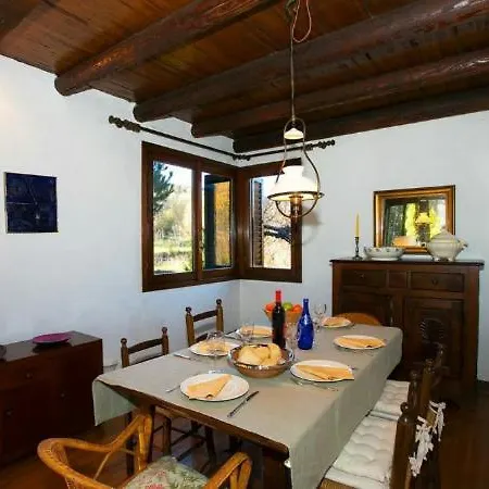 Veglio Sleeps 6 Villa